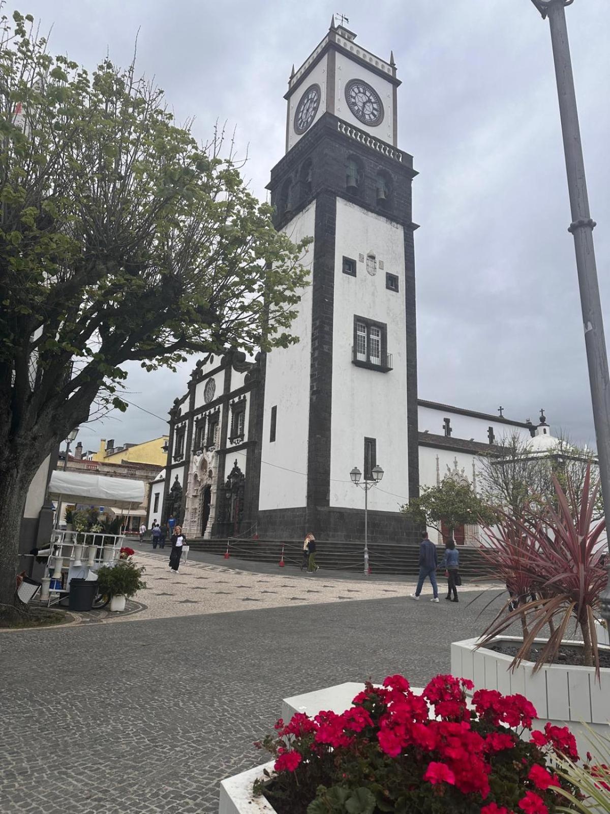 Azor International Apartment I Ponta Delgada Eksteriør bilde